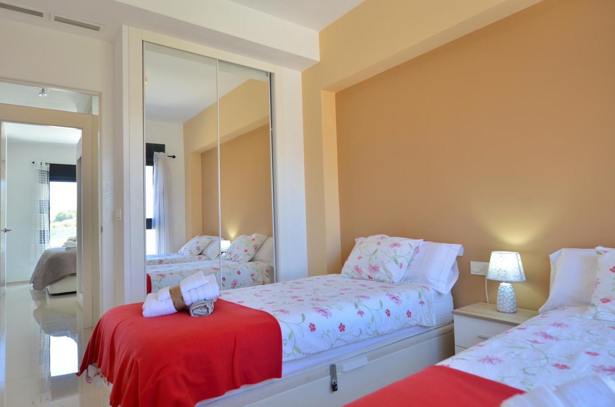 Beachfront Luxury Apartments By Nras Arenales del Sol Pokój zdjęcie
